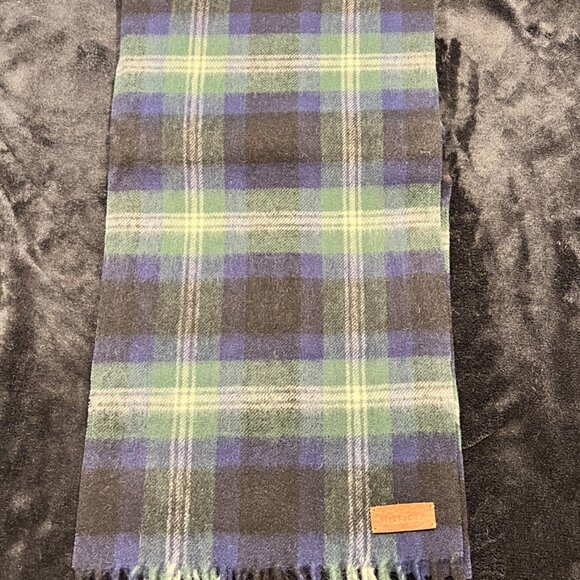 Tommy Hilfiger Muffler NWT - Picture 2 of 5